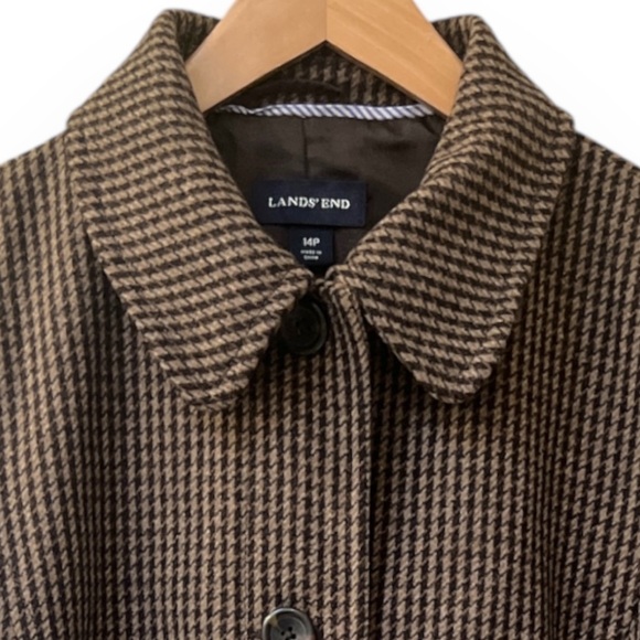 Lands’ End Women's Tweed Wool Car Coat | Women’s Size 14P | Spice Brown | $70.00 - Picture 3 of 9